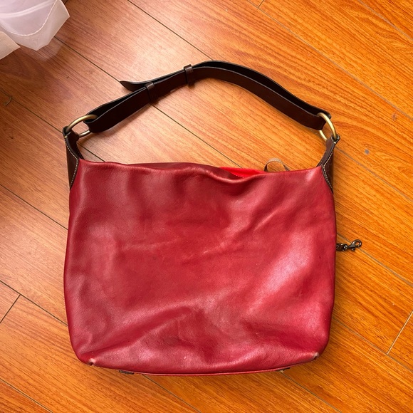Vintage Dooney And Bourke Over The Shoulder Wine Handbag - Picture 4 of 6